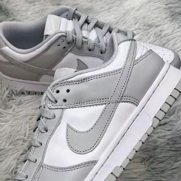Nike Dunk Low Grey Fog DD1391-103 Mens Size 4-11 USA Shipping - Picture 2 of 4